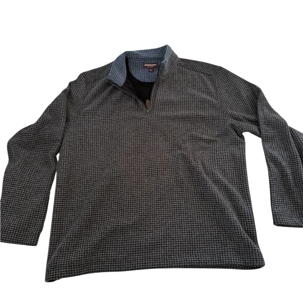 Johnston and Murphy Men’s 1/4 zip waffle knit gray Checked sweater size XL
